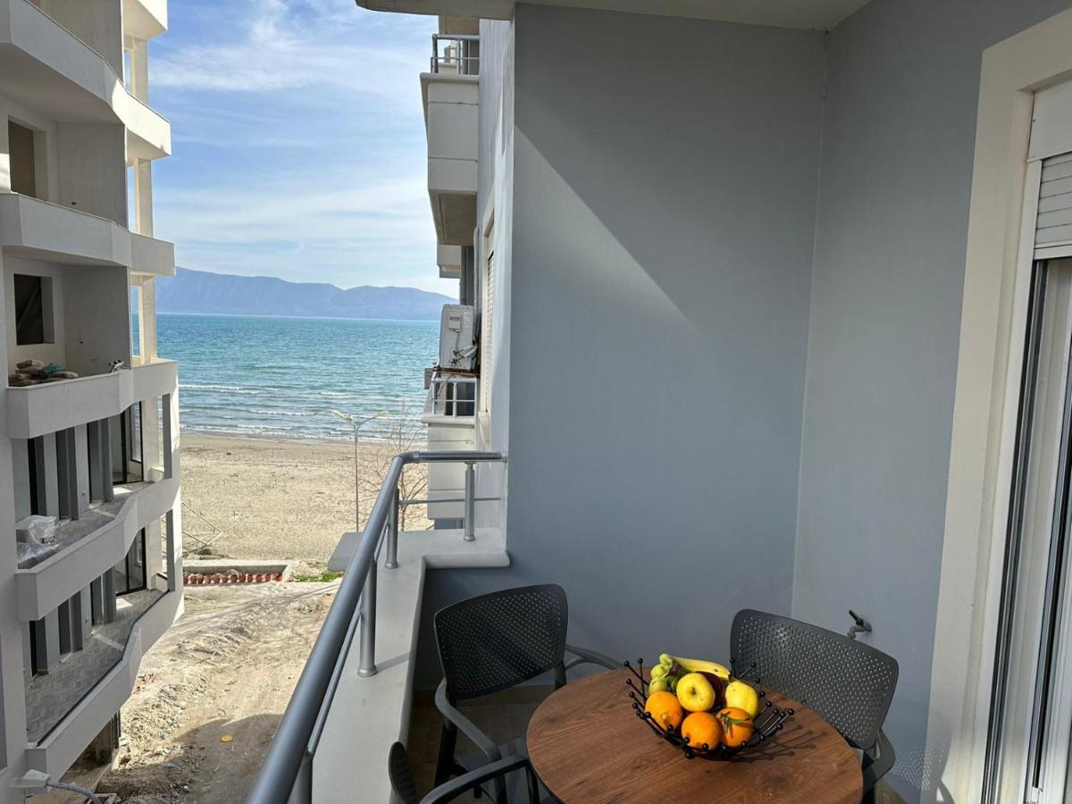 Trea Accomodations - On Private Beach With Sunbed & Umbrella Vlorë Εξωτερικό φωτογραφία
