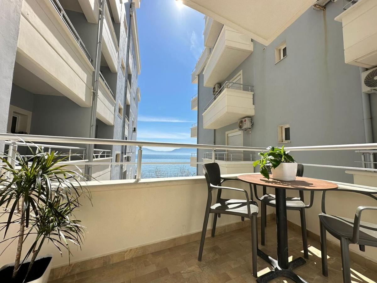 Trea Accomodations - On Private Beach With Sunbed & Umbrella Vlorë Εξωτερικό φωτογραφία
