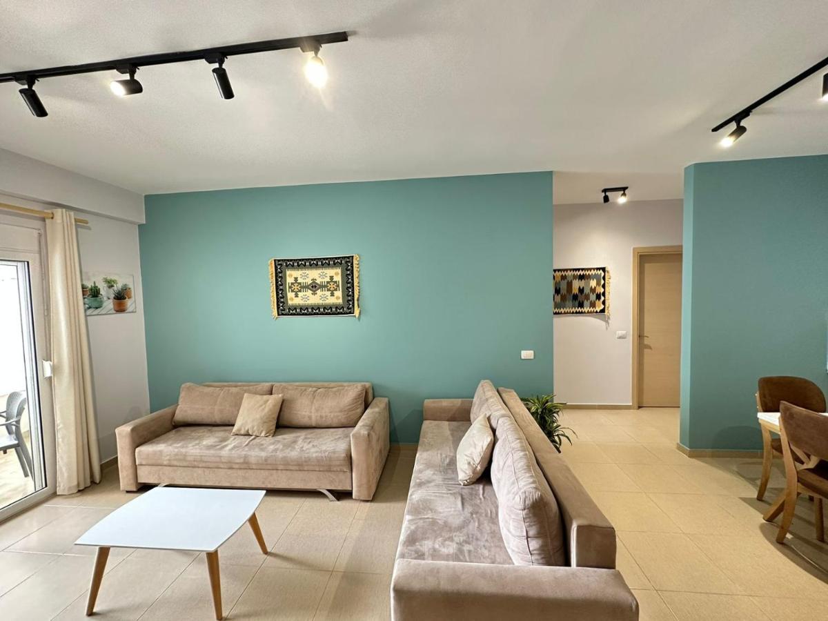 Trea Accomodations - On Private Beach With Sunbed & Umbrella Vlorë Εξωτερικό φωτογραφία